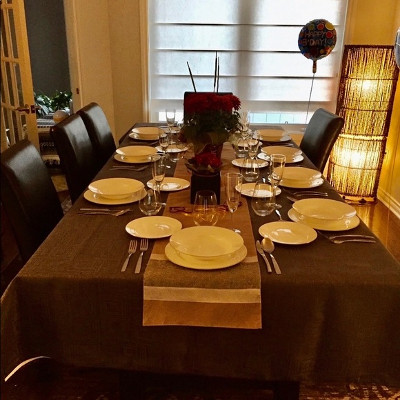 Table Cloth for rectangular table - Picture 2 of 4